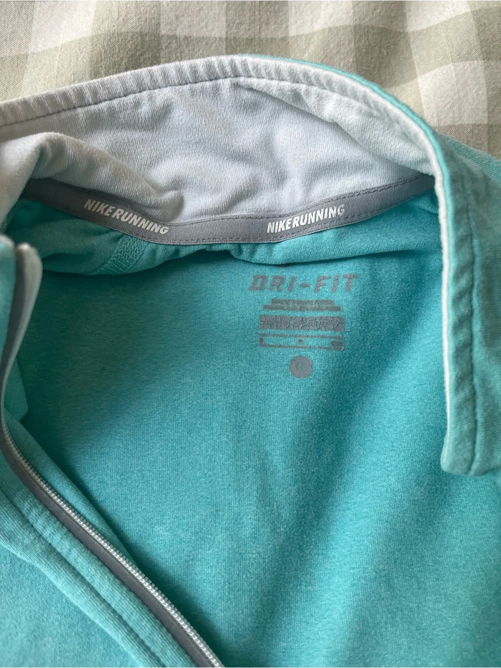 Nike women aqua